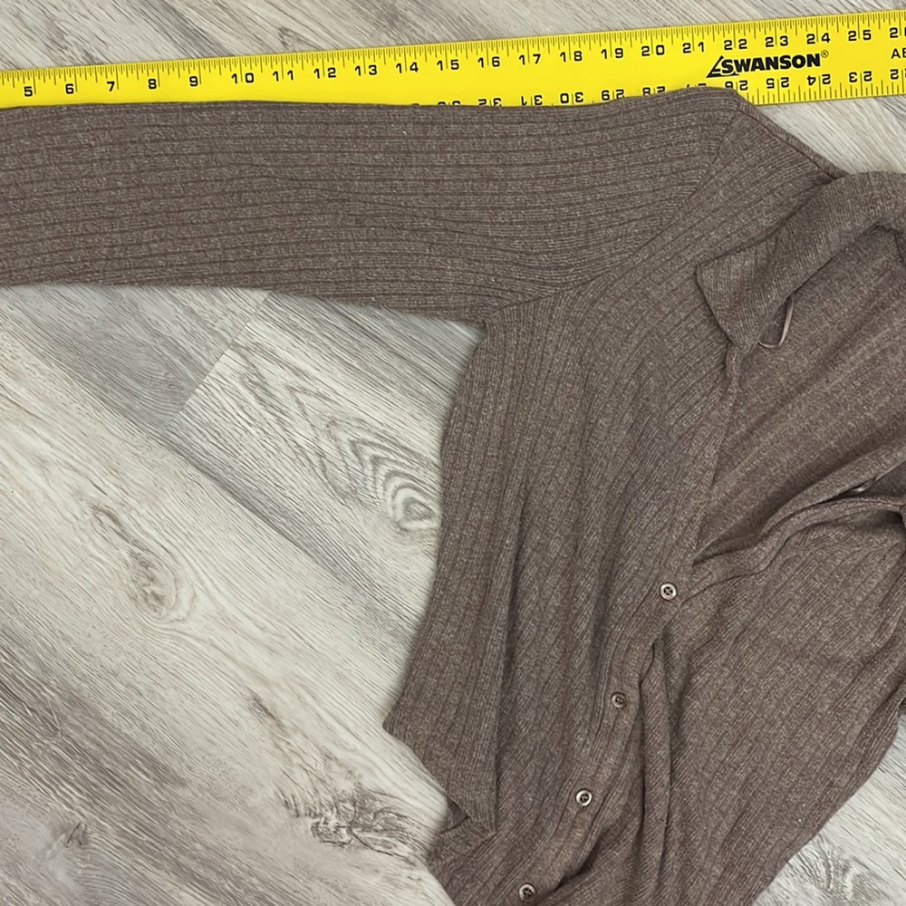 Zara Mauve Long Sleeve Button Front Waist Length Sweater with Collar Size Medium - Picture 8 of 10